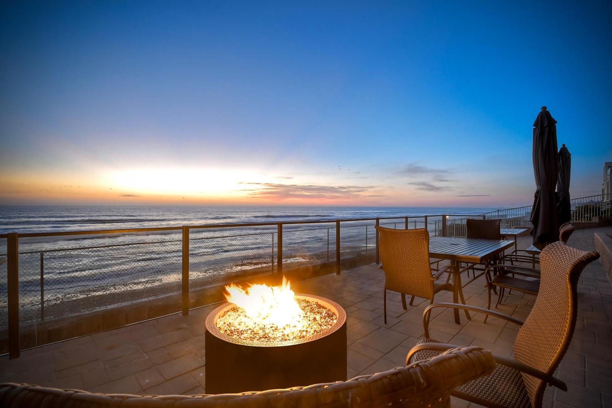 Oceanfront Getaway Ocean Views Fire Pit Bbq Beach Access Apartment Carlsbad Exterior photo